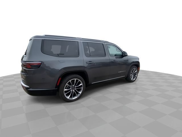 Used 2024 Jeep Wagoneer Series III w/ Premium Group I AWD/4WD image 2