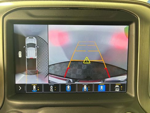 Used 2022 GMC Sierra 3500 Denali w/ Denali Ultimate Package image 19