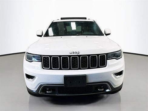 Used 2018 Jeep Grand Cherokee Limited image 4