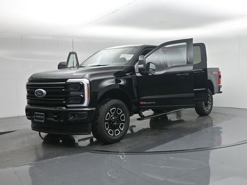New 2026 Ford F250 Platinum image 34