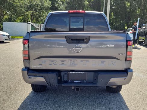 Used 2022 Nissan Frontier SV RWD image 7