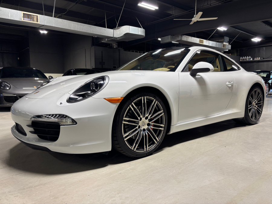 Used 2015 Porsche 911 Carrera S RWD image 2