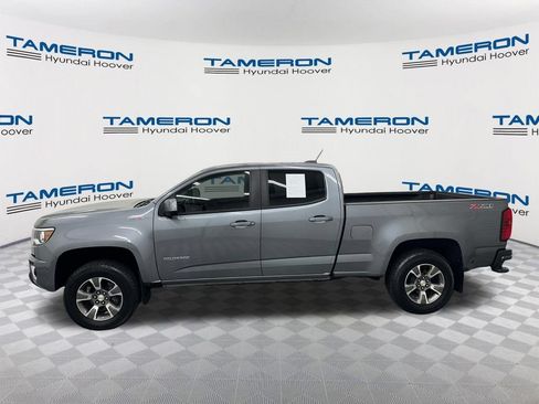Used 2020 Chevrolet Colorado Z71 AWD/4WD image 2