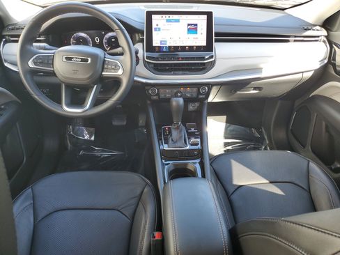 Used 2022 Jeep Compass Limited w/ Elite Group image 15