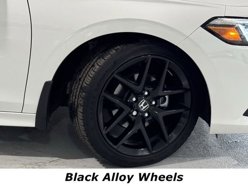 Used 2024 Honda Civic Sport image 14