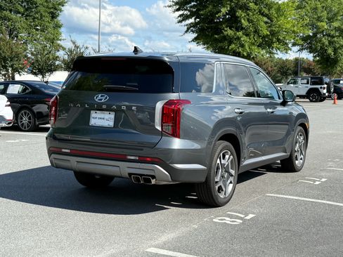 Used 2024 Hyundai Palisade SEL FWD image 5