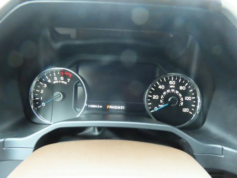 Used 2015 Ford F150 King Ranch w/ Equipment Group 601A Luxury image 29