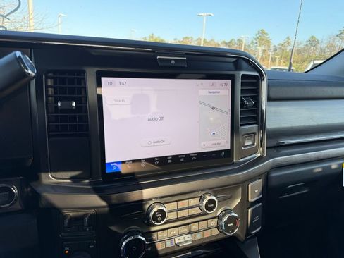 New 2026 Ford F250 Lariat w/ Black Appearance Package AWD/4WD image 16