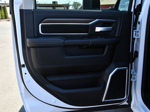 Used 2024 RAM 2500 Laramie image 42