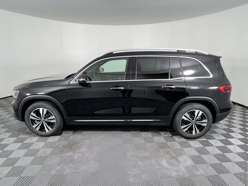 New 2026 Mercedes-Benz GLB 250 4MATIC image 9