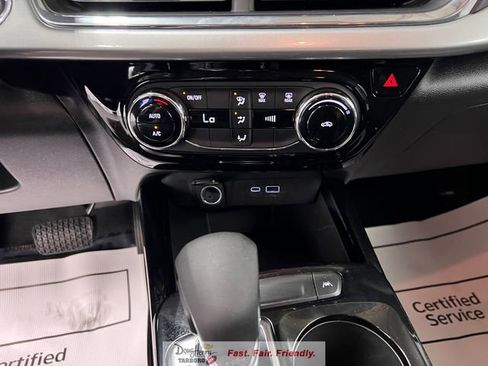 Used 2025 Chevrolet Trax LT image 45