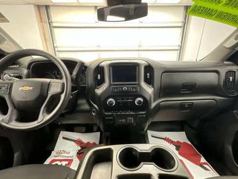 Used 2023 Chevrolet Silverado 1500 Custom AWD/4WD image 4