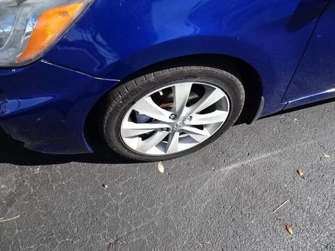 Used 2014 Hyundai Accent GLS w/ Option Group 2 image 17