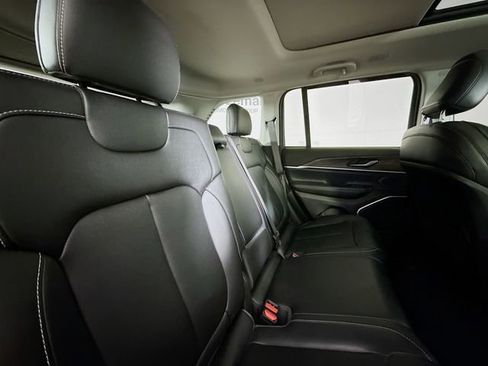 Used 2023 Jeep Grand Cherokee Limited w/ Trailer Tow Prep Group (B) image 29