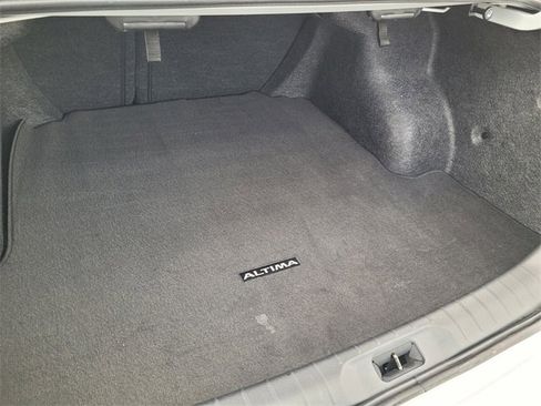 Certified 2025 Nissan Altima 2.5 S image 9