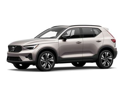 Certified 2025 Volvo XC40 B5 Ultra w/ Climate Package
