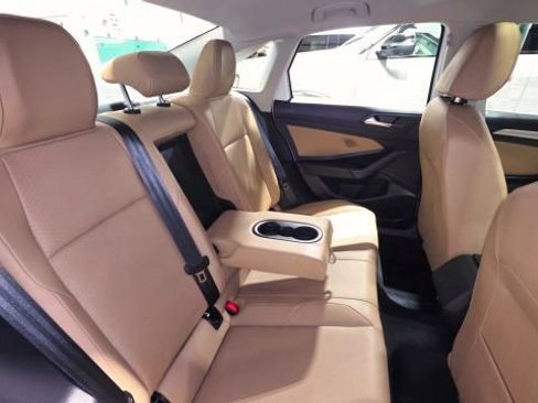 Used 2019 Volkswagen Jetta R-Line image 36