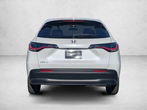 New 2026 Honda HR-V LX image 8