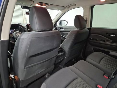 Certified 2022 Nissan Pathfinder SV image 14