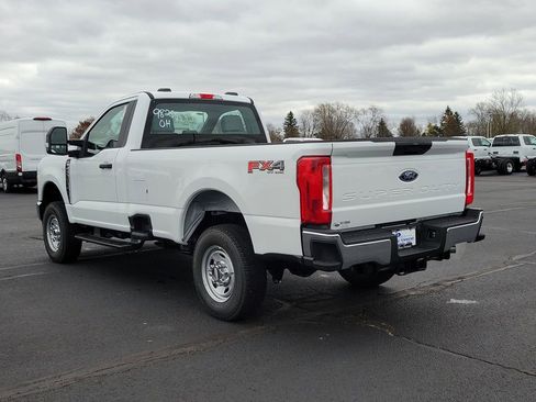 New 2026 Ford F250 XL w/ FX4 Off-Road Package image 6