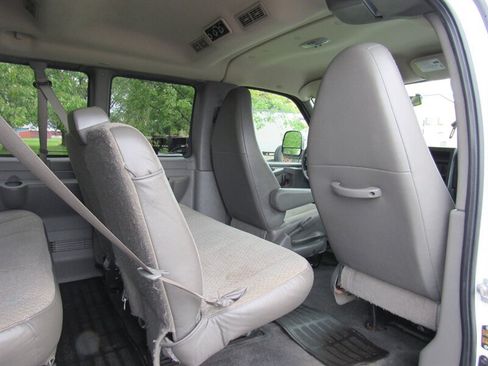 Used 2014 Chevrolet Express 1500 LT w/ LT Preferred Equipment Group RWD image 10
