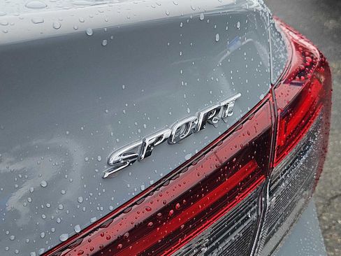 Used 2025 Honda Civic Sport image 12