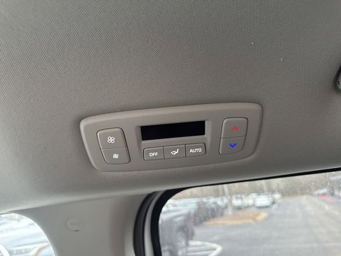 New 2026 Kia Carnival LX image 14