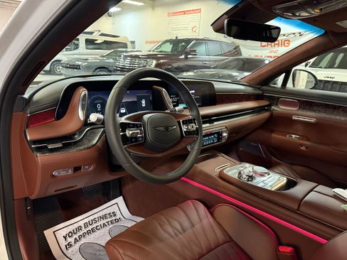 Used 2025 Genesis G90 3.5T image 34