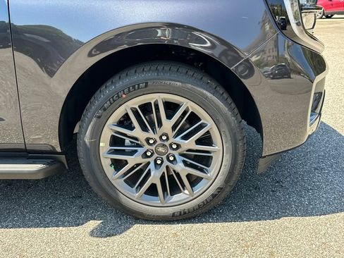 New 2026 Ford Expedition Platinum AWD/4WD image 12