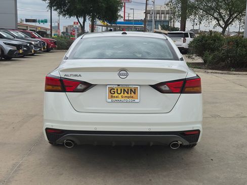 New 2026 Nissan Altima 2.5 SV FWD image 4