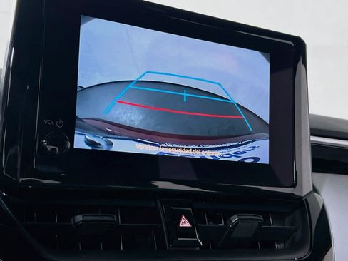 Used 2025 Toyota Corolla SE FWD image 14