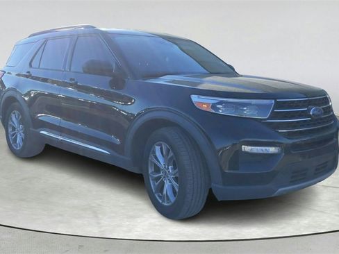 Used 2020 Ford Explorer XLT w/ Equipment Group 202A image 1