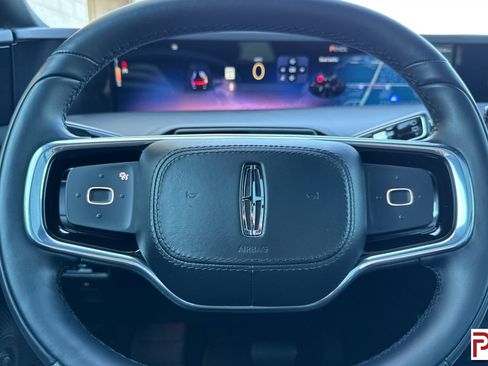 Used 2025 Lincoln Nautilus Reserve w/ Equipment Group 203A image 28