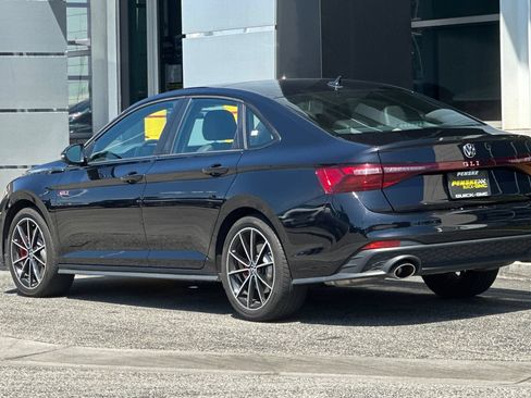 Used 2025 Volkswagen Jetta GLI Autobahn FWD image 6