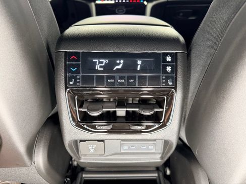 New 2026 Jeep Grand Cherokee L Limited AWD/4WD image 13