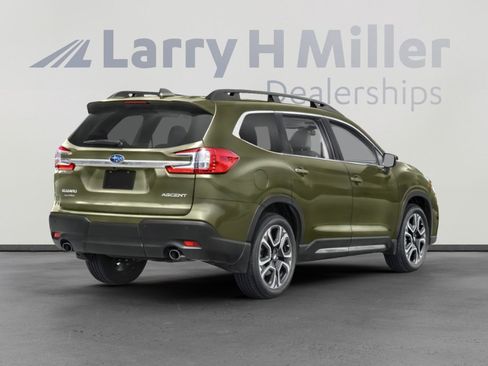 Used 2023 Subaru Ascent Limited w/ Technology Package AWD/4WD image 2