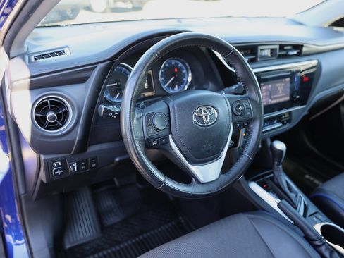 Used 2018 Toyota Corolla SE image 15