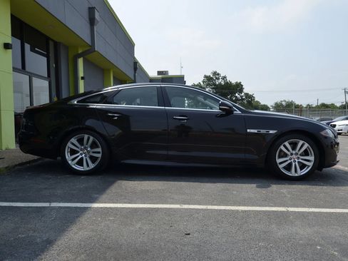 Used 2016 Jaguar XJ R-Sport image 7