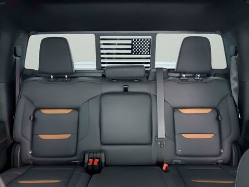 Used 2024 GMC Sierra 1500 AT4 w/ Technology Package image 41