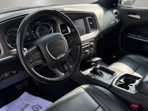 Used 2022 Dodge Charger SXT w/ Plus Group RWD image 10