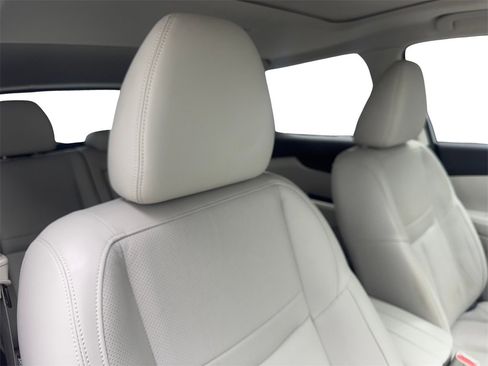 Used 2019 Nissan Rogue Sport SL w/ Premium Package image 46