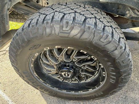 Used 2022 Ford F250 Platinum image 12