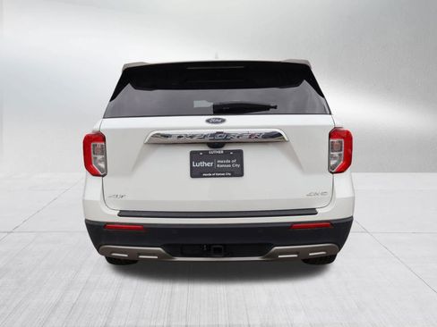 Used 2023 Ford Explorer XLT w/ Equipment Group 202A AWD/4WD image 6