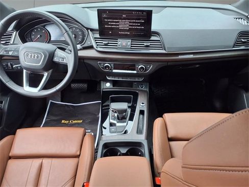 Used 2024 Audi Q5 2.0T Premium w/ Convenience Package image 8