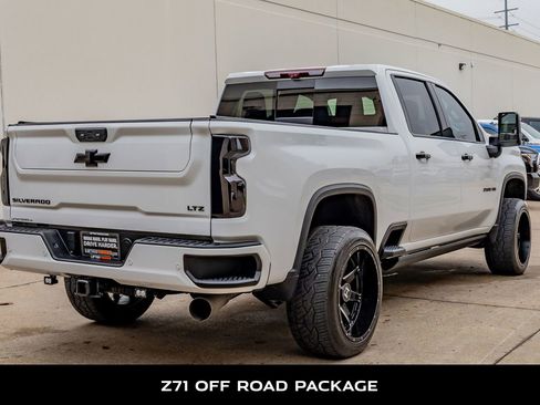 Used 2024 Chevrolet Silverado 2500 LTZ w/ LTZ Plus Package AWD/4WD image 9