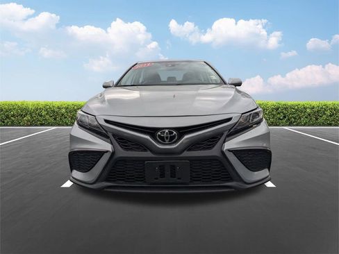 Certified 2024 Toyota Camry SE image 9