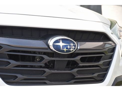 Used 2025 Subaru Outback Premium w/ Popular Package #1A image 11