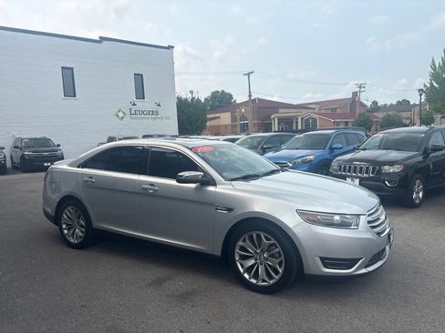 Used 2015 Ford Taurus Limited FWD image 6