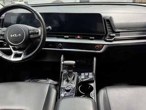 Used 2024 Kia Sportage EX image 15