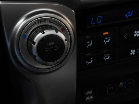 Used 2017 Toyota 4Runner Limited AWD/4WD image 66